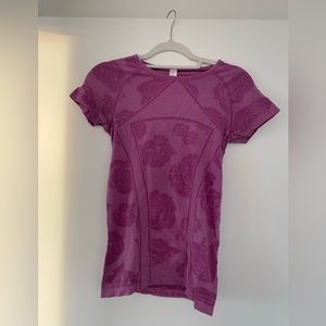 Ivivva t-shirt